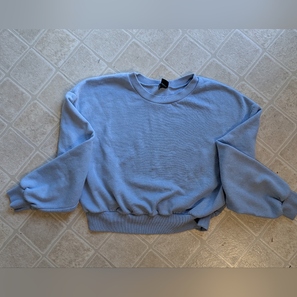 Wild Fable Light Blue Cropped Pullover Excellent Condition Size L